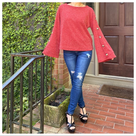 ✨LAST✨Flare sleeves stylish top with buttons trim - Picture 6 of 7